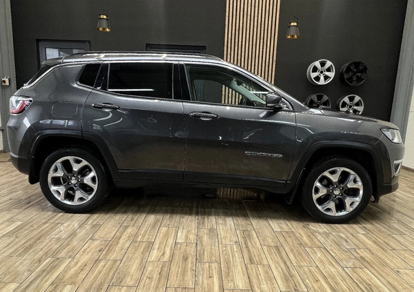 Jeep Compass cena 85900 przebieg: 92000, rok produkcji 2018 z Tczew małe 781